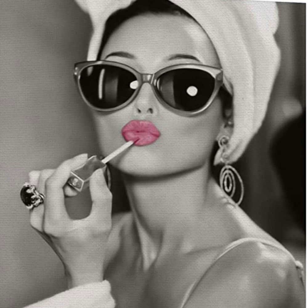 Meet your Posher, Christine